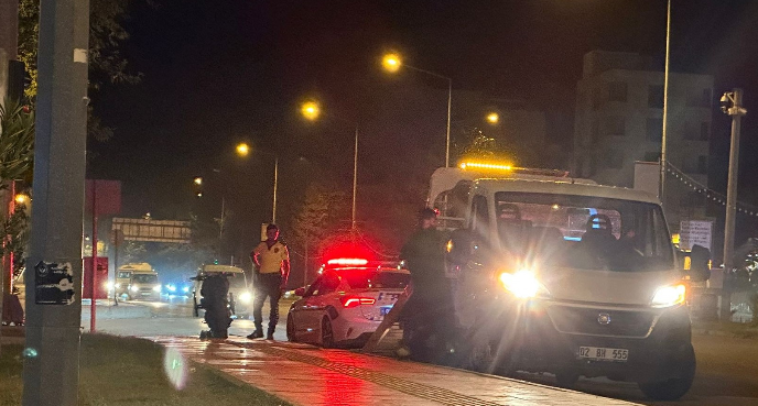 Motosiklet Direğe Çarptı: Sürücü Ağır Yaralı