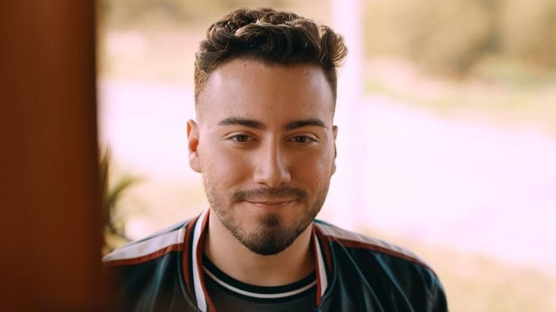 Youtube kanalını kapatan Enes Batur'dan yeni hamle