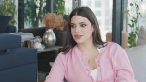 Derin Talu: En büyük önerim çirkin kızlarla arkadaş olmamak, kıskanç insanların hepsi çirkin ya da şişko