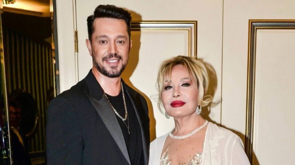 Murat Boz'la aynı sahnede buluşan Emel Sayın: Keşke 30 yaşlarımda olsaydım