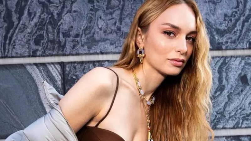 Nilperi Şahinkaya, yönetmen Baturalp Bekar'la yeni bir ilişkiye başladı