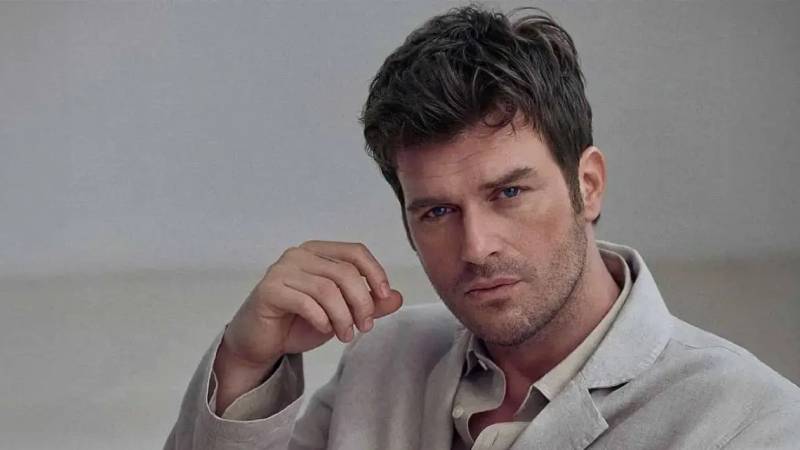 Kıvanç Tatlıtuğ'dan müjde: Yeni projesiyle ekranlara geri dönüyor!