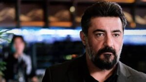 Oyuncu Celil Nalçakan trafik kazası geçirdi!