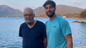 Ferdi Tayfur'un torunundan 'fotoğraf' tepkisi: Hepinizden utanıyorum!