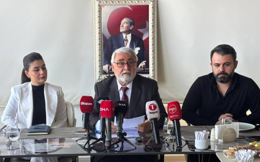 CHP Şehitkamil İlçe Başkanı Hurşit Yıldırım, sert sözlerle istifa etti!