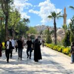 Urfa'nın gözdesi Balıklıgöl’de bahar yoğunluğu!