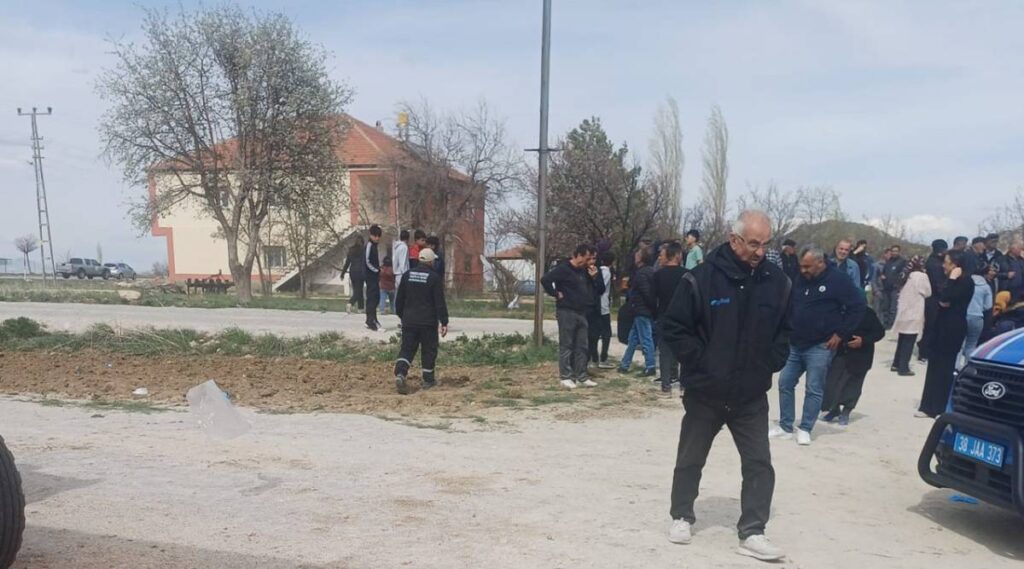 Aile faciası! 4 çocuk annesi eşini öldürüp intihar etti!